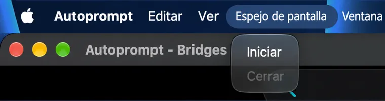 El menú ScreenMirror en la barra de menús de macOS con los elementos Inicio, Cerrar, Girar, Reflejar y Pantalla completa